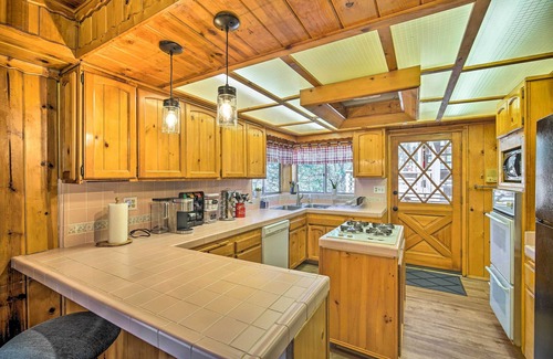 Running Springs Cabin | Running Springs Cabin w/Large Deck + View!