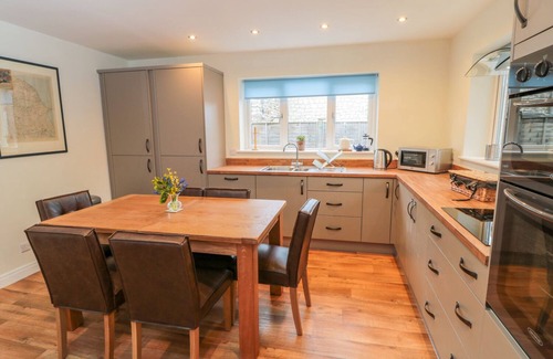 Sinnington Cottage | RUNSWICK, pet friendly, with a garden in Pickering