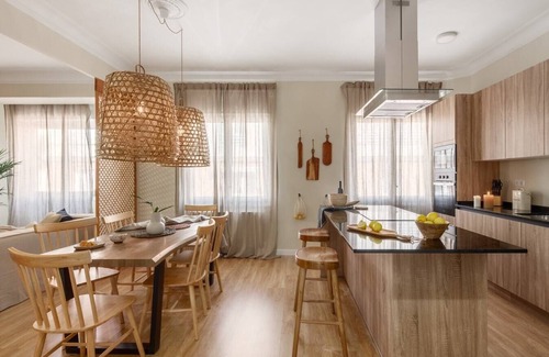 Trafalgar Apartment | Rupat - 3 bedrooms in Trafalgar