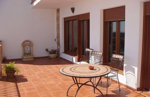 El Altico Cottage | Rural accommodation La Casa de Baños for 12 people