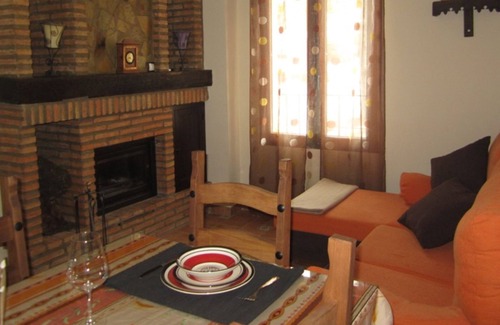 Fuentes de Leon House | Rural apartments Los Molinos - wooden house
