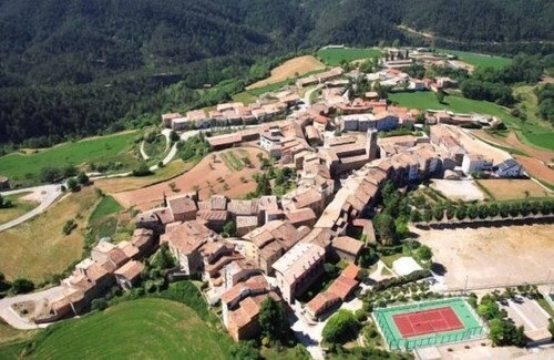 Borreda Cottage | Rural apartment Apartaments rurals Can Pistola for 2 people