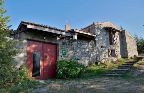 Montederramo Cottage | Rural apartment Caserío da Castiñeira for 2 people