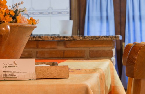 Lumbreras Apartment | Rural Apartment Walking Sticks