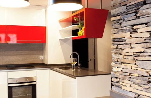 Majaelrayo Apartment | Rural apartment with private garden, fireplace, barbecue, jacuzzi and pool