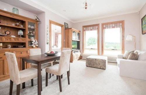 Relbia Apartment | Rural Apartment with Stunning Views