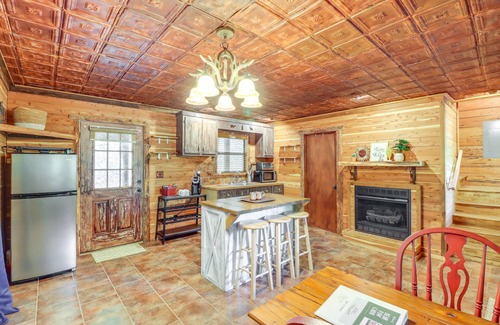 Heber Springs Apartment | Rural Arkansas Vacation Rental w/Wraparound Porch
