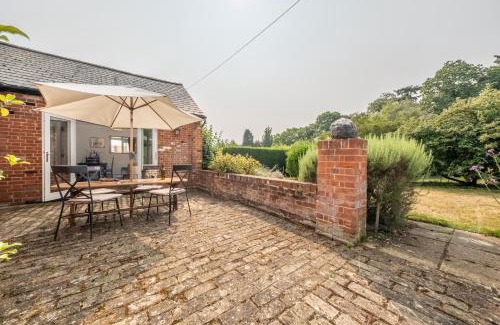 Higham House | Rural bolthole in Constable country estate - The Woodshed