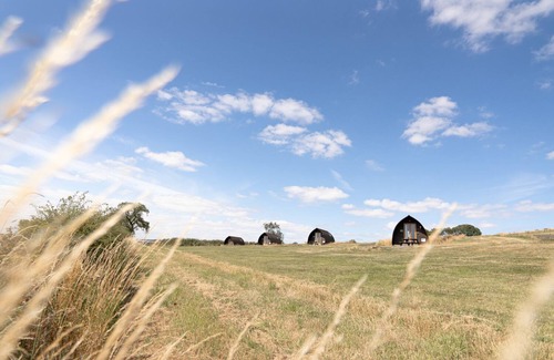 Leven Cabin | Rural Cosy Cabin With Beautiful Views Over Fife