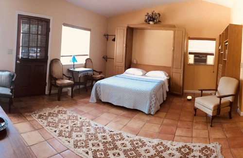 Lake Wales Cottage | Rural Cottage at Starr Lake - Sleeps 4