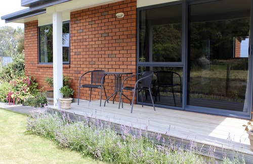 Tuamarina Villa | Rural cottage