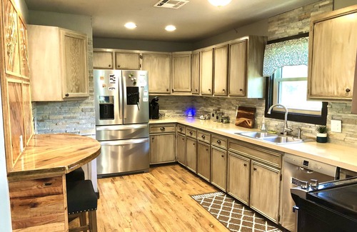 Clayton Cabin | Rural Farm Chic - Big Spaces for the Whole Gang! The Gathering House.