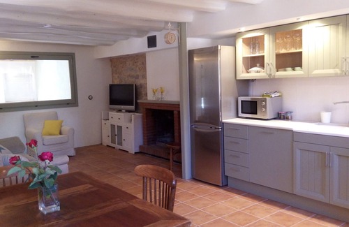 Mediona House | Rural house with patio and barbecue. Ideal for families and pets. 1 hour from Barcelona