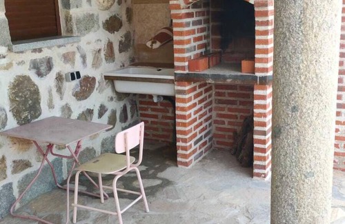 Vega de Santa Maria Cottage | Rural house Baños de la Reina with heated pool