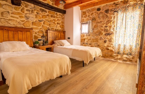 Iurreta Cottage | Rural House, in the center of the Basque Country, all mountains and horses