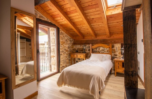 Iurreta Cottage | Rural House, in the center of the Basque Country, all mountains and horses