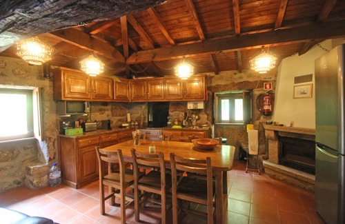 Gondoriz Cottage | Rural house with swimming pool