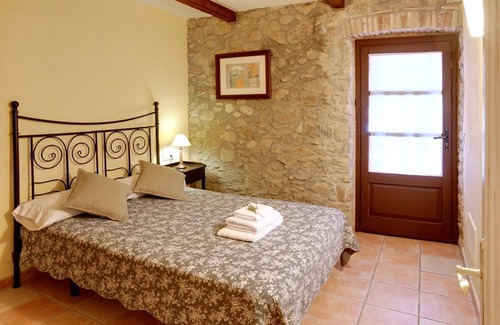 Capmany Villa | Rural house with pool and jacuzzi (Can Llobet - Salines)