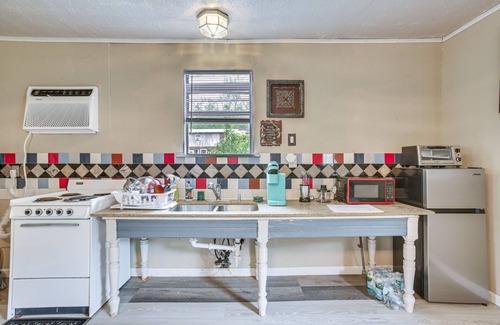 Fluker House | Rural Louisiana Vacation Rental w/Fire Pit!