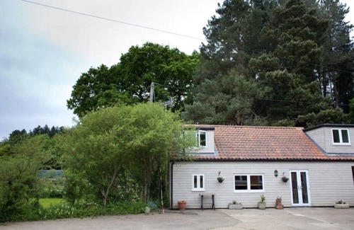 King's Lynn Cabin | Rural, secluded holiday lodge close to beaches and Sandringham