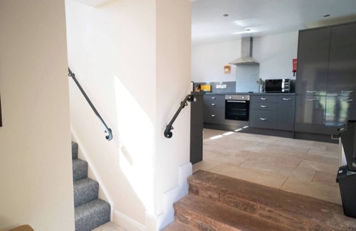 Abergavenny House | Rural Welsh Escape, 20 minutes to Abergavenny & The Wye Valley