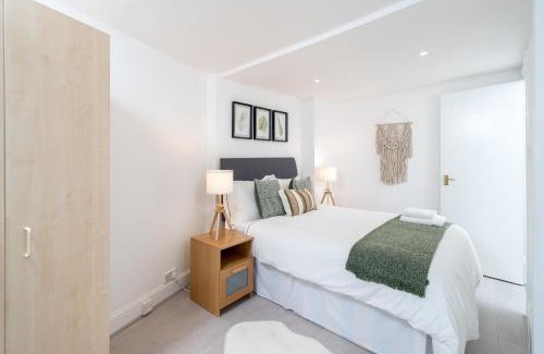 St. Pancras Apartment | Russell Sq Suite - 2 Bed Central London Apartment