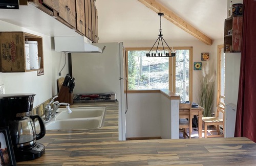 Indian Mountain House | Rustic 2-Bedroom Cabin on 2 Acres