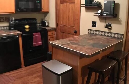 Big Sky Apartment | Rustic 2 BR Mountain View - walk to resort