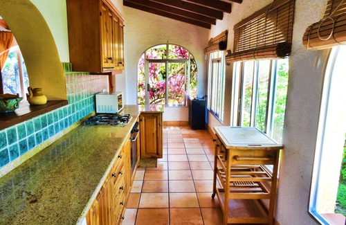 Altea Villa | Rustic and cheerful villa in Altea, Costa Blanca, Spain with private pool for 10 persons