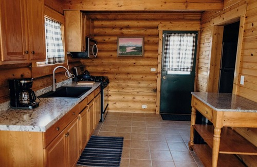 Wasilla Cabin | Rustic and Warm Alaskan Log Cabin!