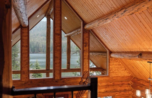 Columbia Falls Cabin | Rustic Cabin on Spoon Lake with Stunning Views
