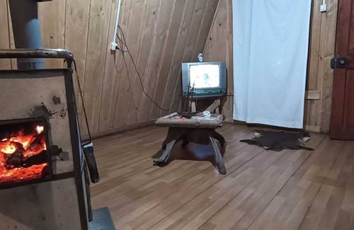 Melipeuco Cabin | Rustic country cabin.