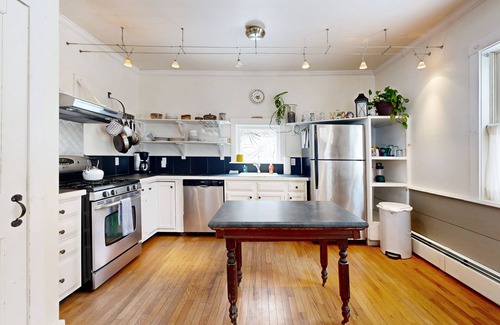 Barnard House | Rustic dog-friendly home near Woodstock & skiing with views of Barnard Brook