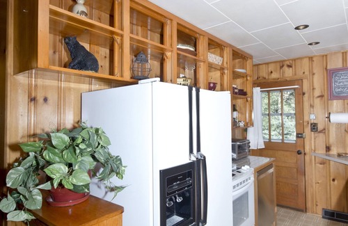 Green Mountain Falls Cabin | Rustic Historic Mountain Cabin by Pikes Peak.