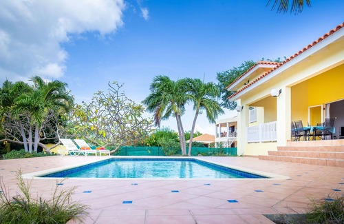 Sint Willibrordus Villa | ☮ Rustic & Homely Villa - Perfect Family Stay ☮