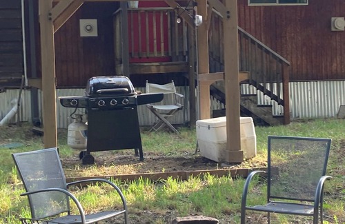 Bridgeville House | Rustic Mountain Homestead near Rivers, Redwoods, & Ruth Lake.