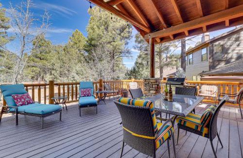 Torreon House | Rustic Retreat with Spacious Deck in Show Low!
