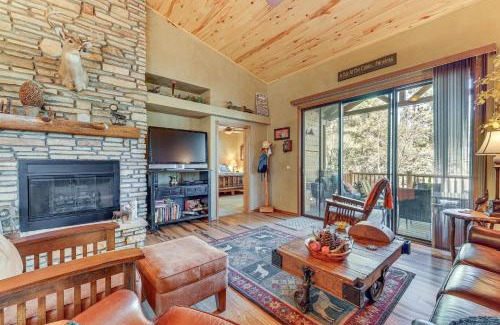 Torreon House | Rustic Retreat with Spacious Deck in Show Low!