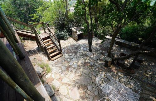 Buffelspoort House | Rustic River & Bush Escape