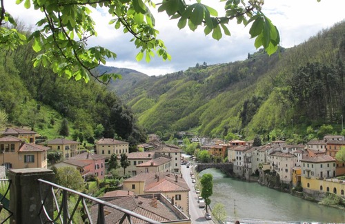 Guzzano-pieve di Controne Cottage | Rustic, romantic barn in Tuscany, in perfect isolation, with spectacular views.