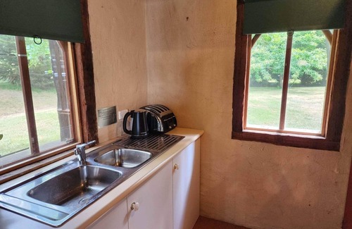Dry Diggings House | Rustic stunning spacious barn only 2 minutes from Daylesford
