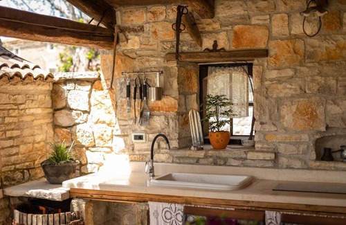 Vosteni Villa | Rustic villa Janko with pool in Sv. Lovrec