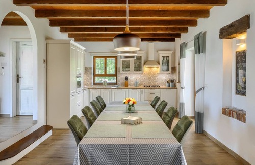 Radetici Villa | Rustic villa Marijanin Vrt with pool in Tinjan