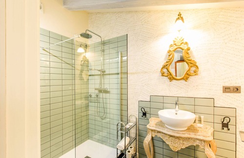 Cuzcurrita de Rio Tiron Hotel | Rusticae Hotel Teatrisso
