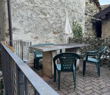 Vercana Apartment | Rustico Maria