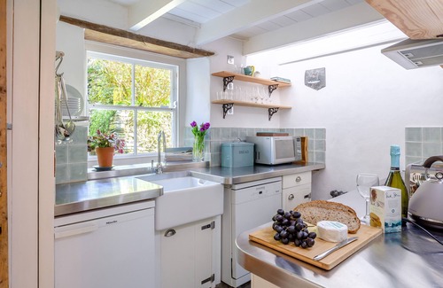 St Teath House | Ruth's Cottage - Three Bedroom House, Sleeps 5
