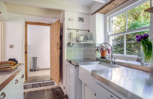 St Teath House | Ruth's Cottage - Three Bedroom House, Sleeps 5
