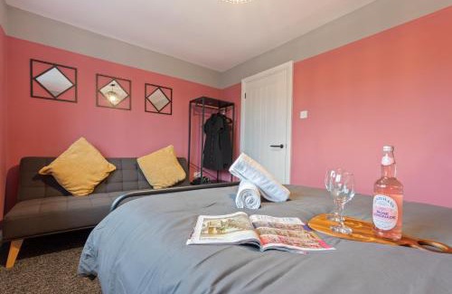 Newark upon Trent House | Ruth's House With Parking