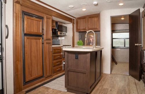 Kenora Resort | RV 1 Hill Top with amazing Lake Views c/w Queen Bed and Bunks