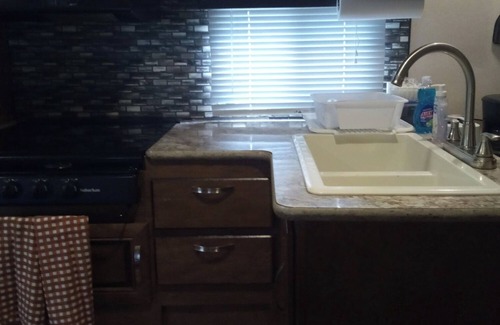 Dunnegan RV Rental | RV Campground by the Lake in delightful Fair Play with AC, WiFi